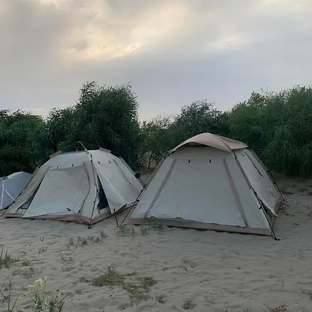 Zulu Beach Tenda Hotel