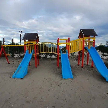 Zulu Beach Tenda Campsite